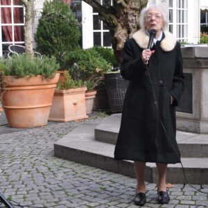 Mehr über den Artikel erfahren Zeitzeugin Henny Franks‘ 100. Geburtstag